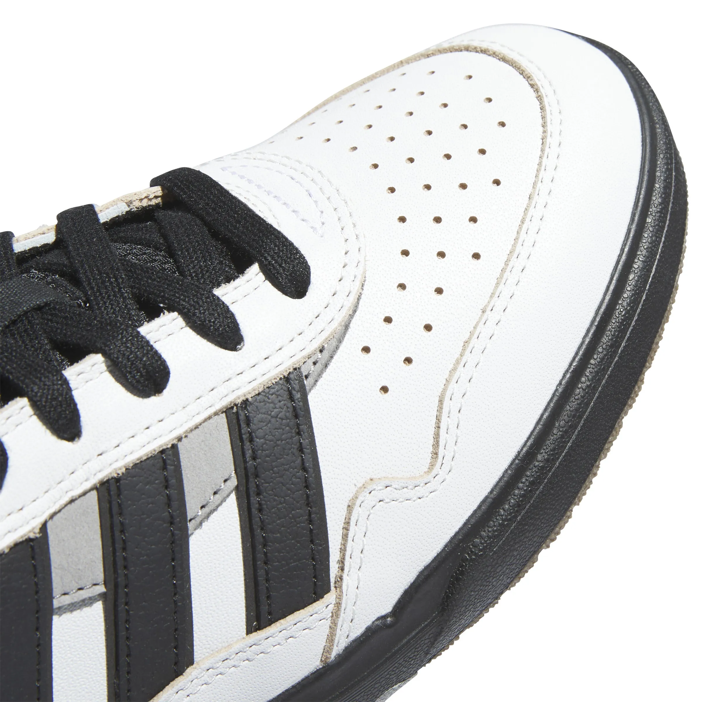 Adidas - Tyshawn II in Crystal White/Core Black/Charcoal Solid Grey