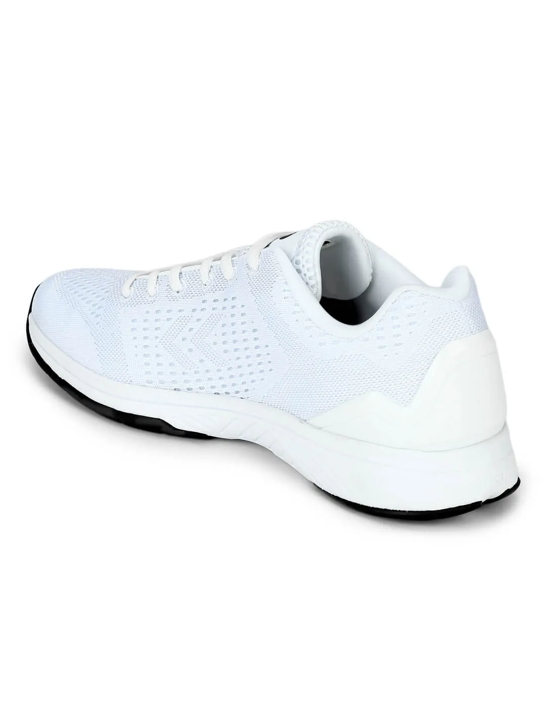 Agilis Eg Men White Training Shoes