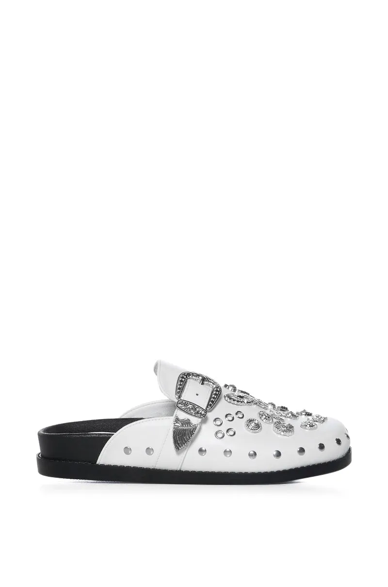 AZALEA WANG DESERT FLOWER STUDDED WESTERN FLAT CLOG IN WHITE