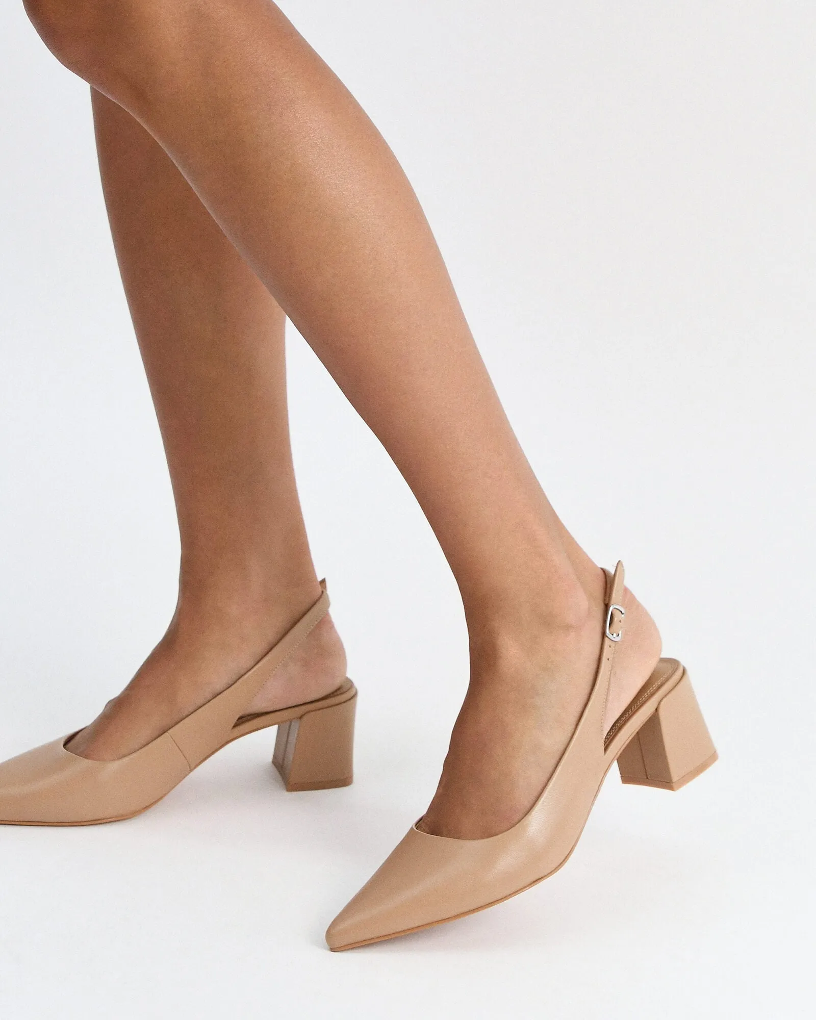 CARA LOW HEELS TAN LEATHER