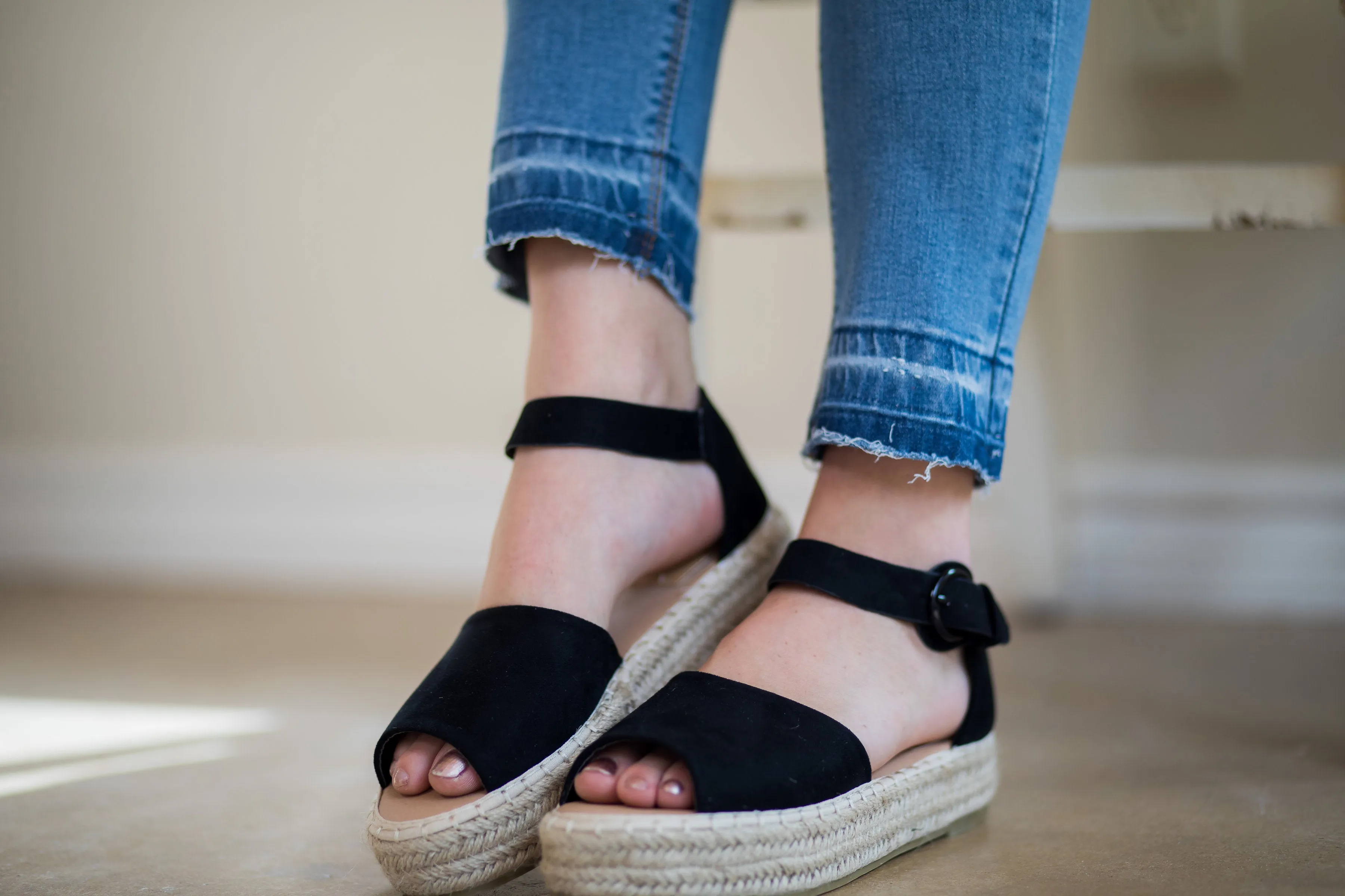 DAMAGED | SIZE 6 Not A Drille Platform Espadrille Sandals in Black