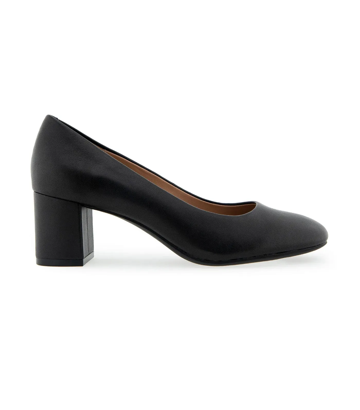 Ebrill Pumps Black