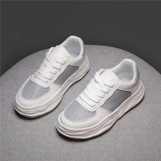 Fashion White Shoes Woman Sneakers Comfort Soft Leather Light Casual Flats Shallow Breathable Loafers Women Platform Shoes