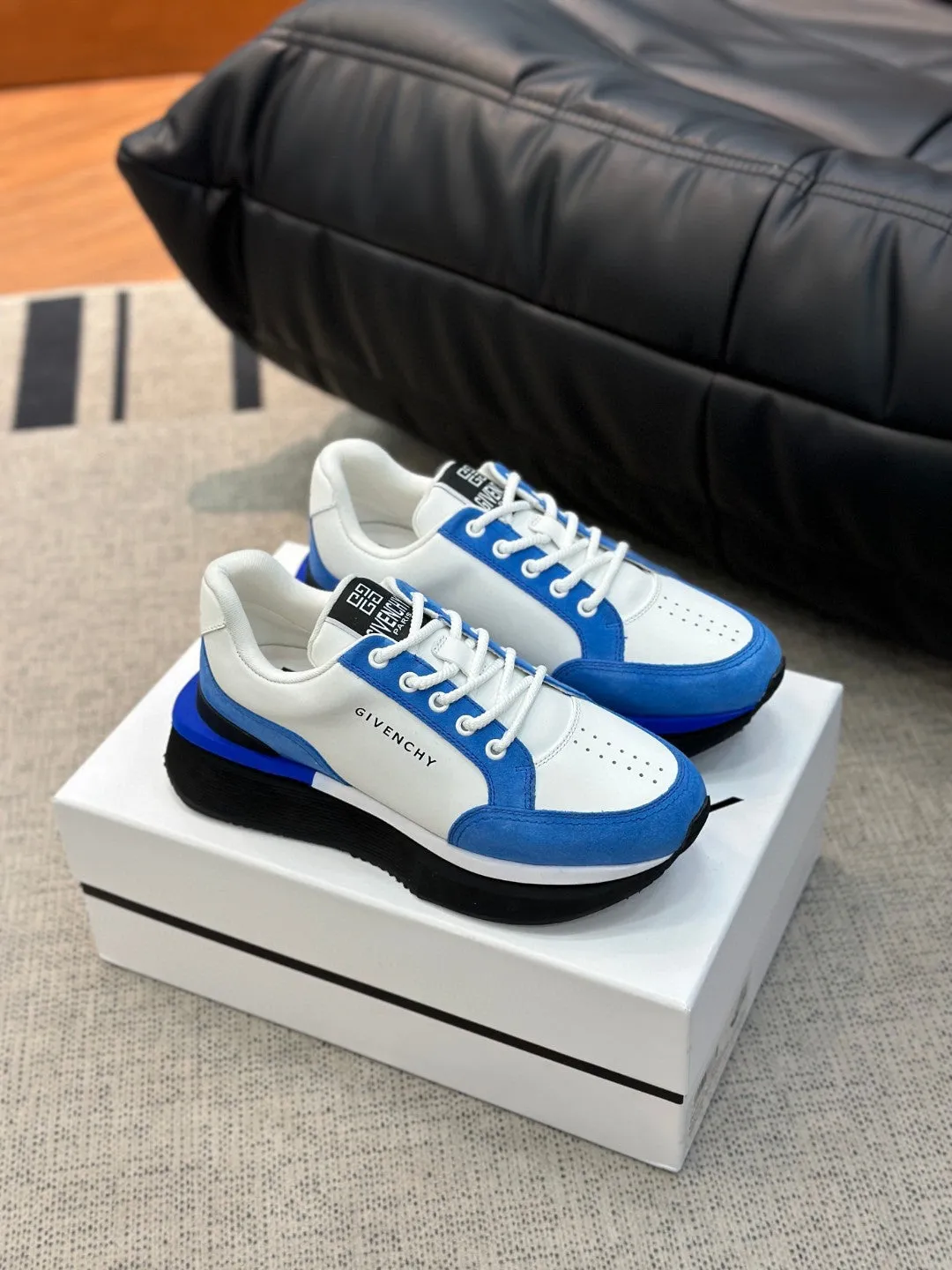 GVC Blue and White Sneakers-017