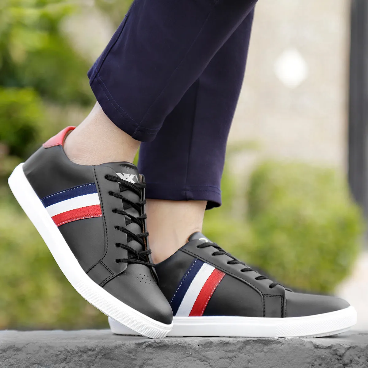 Men's New Stylish Casual Sneakers