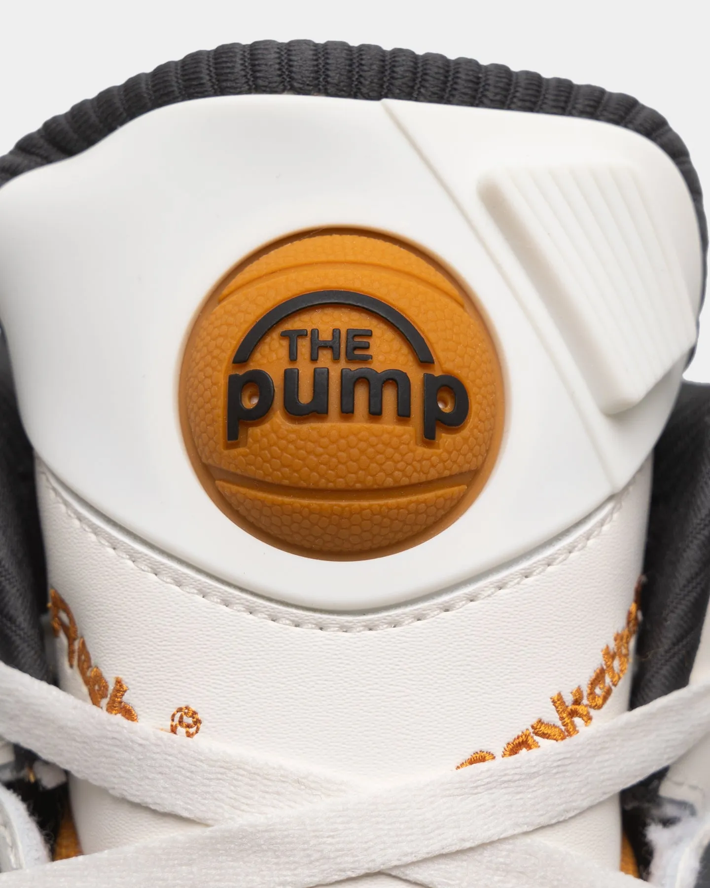 Reebok Pump Omni Zone II Chalk/Radiant Orange