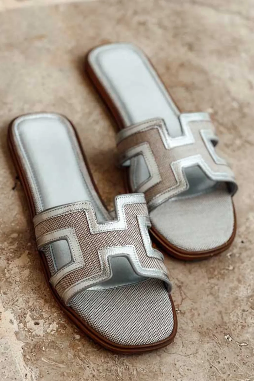 SILVER FAUX LEATHER DESIGNER STRAP SANDALS