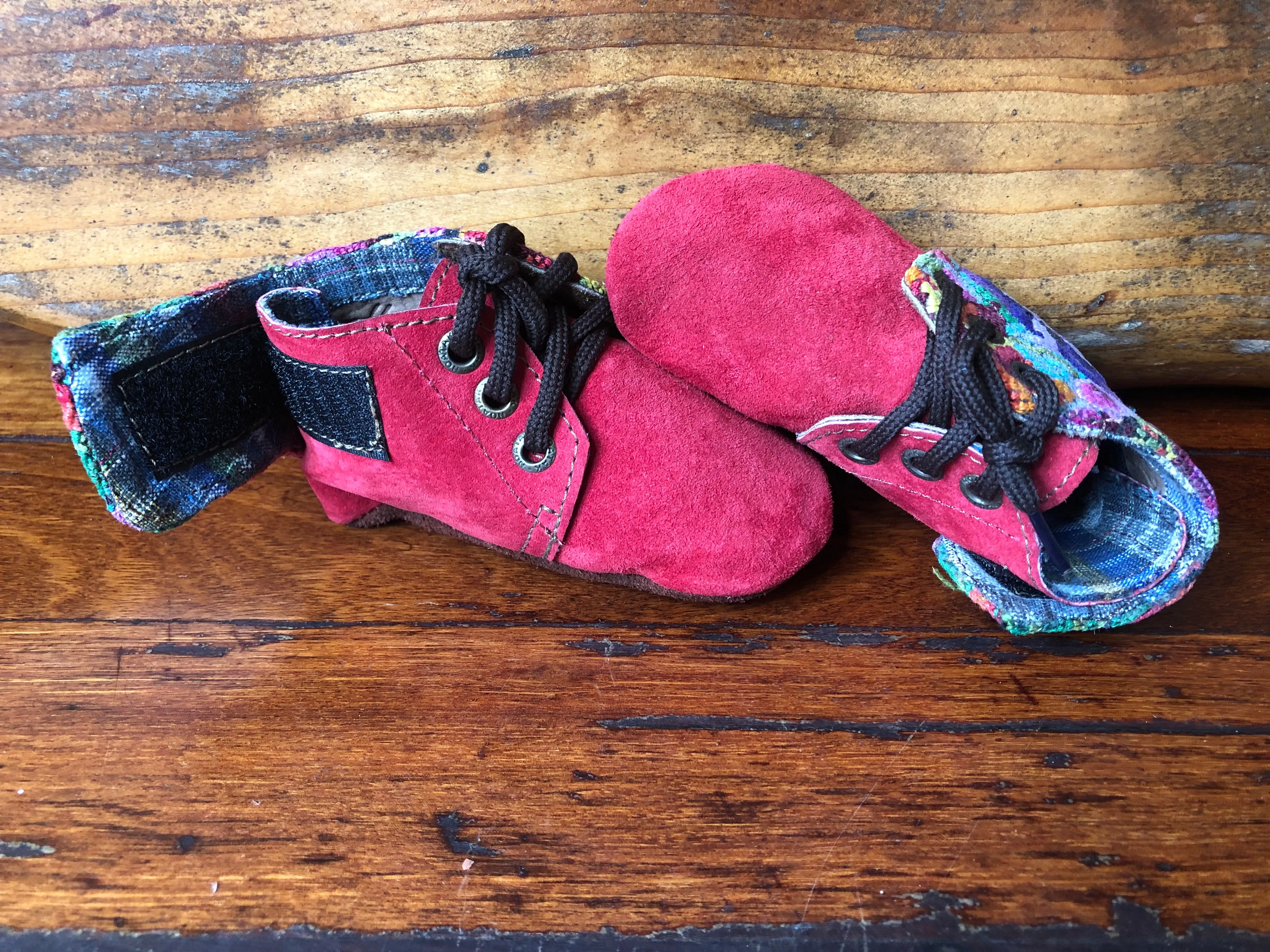 Size 21 Baby Moccasins - Hot Pink with Flowers