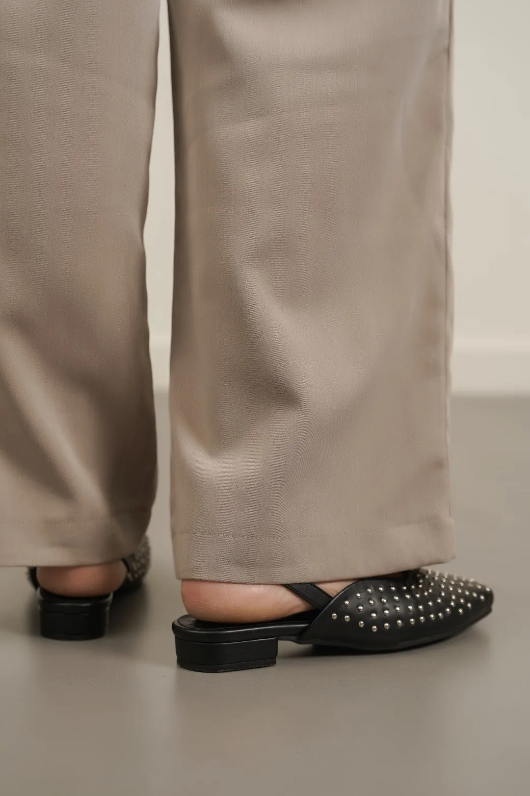 STUDDED SLINGBACK FLATS